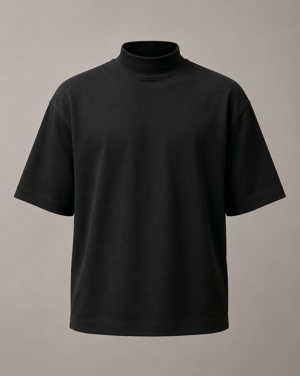 Playera negra FORM 01 vista frontal sobre fondo neutro